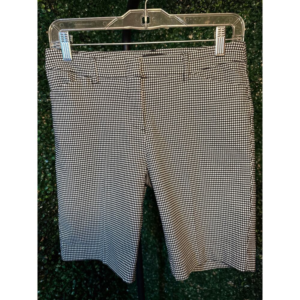 EUC,Women's Houndstooth Pattern Black/White Flat Front Shorts, Sz4
